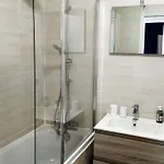 شقة L'r Du Roc : Duplex 4* Avec Terrasse Et Garage - Fr-1-858-7 *