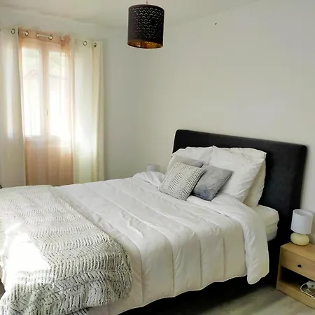 L'r Du Roc : Duplex 4* Avec Terrasse Et Garage - Fr-1-858-7 * 라루브불